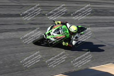 media/Jan-16-2026-CVMA Friday Practice (Fri) [[6f2bf47531]]/5-Racer 4-Trackday1/Session 2 (Bowl)/